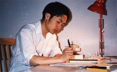 顾城杀妻自尽的原因,顾城杀妻自尽后