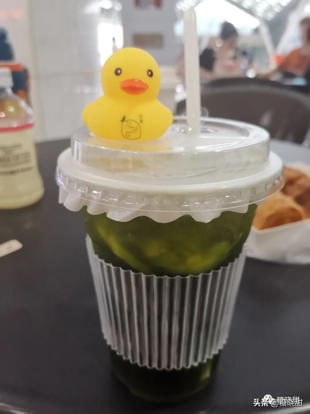 喝了十个品牌，三十款奶茶，终于找到了夏天的“解药”