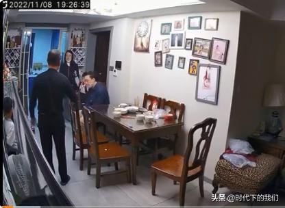 ‘‘掌掴男童’’事件网友各持己见,完整版视频解析,真相如何?