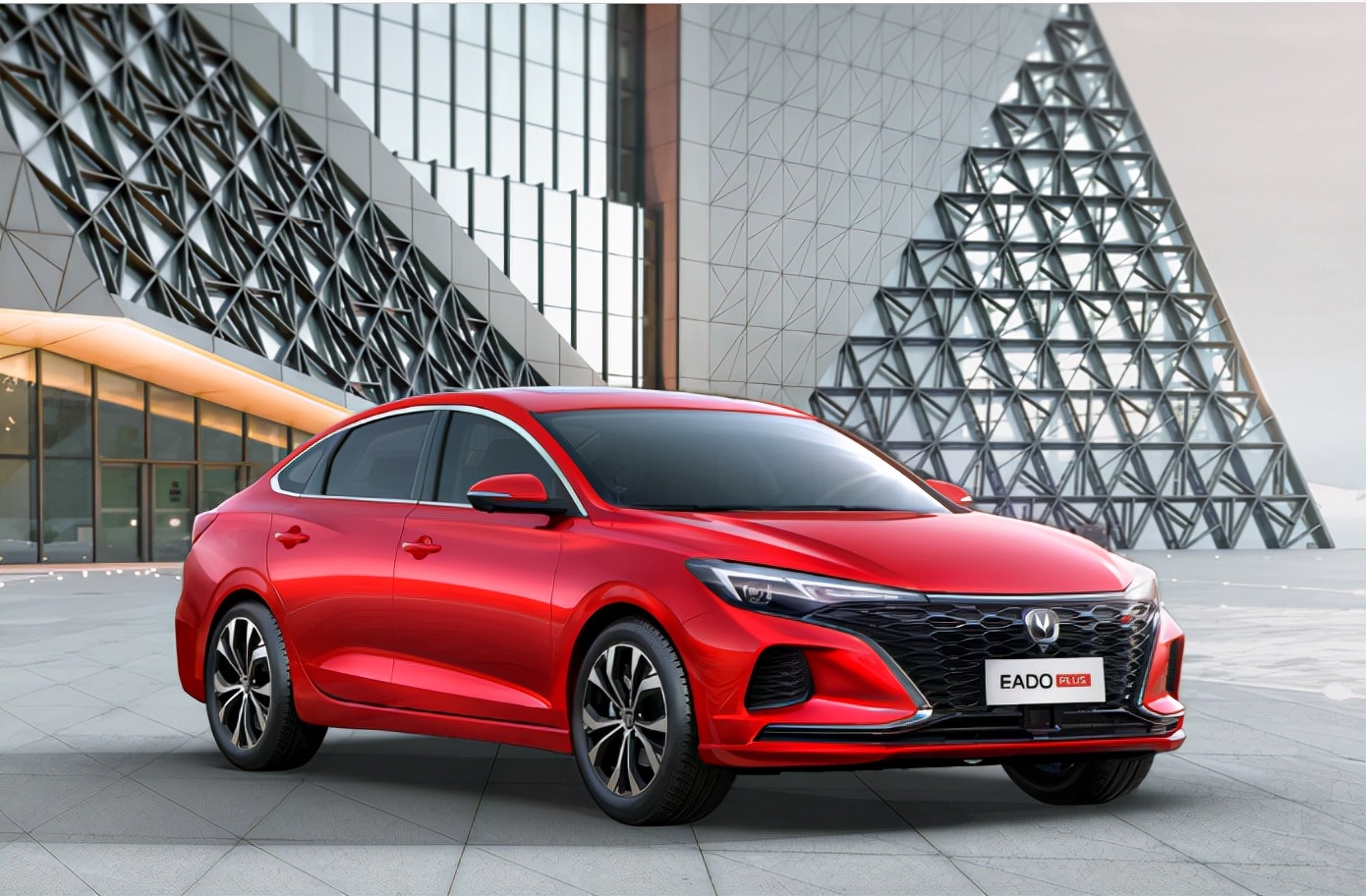 长安逸动与铃木雨燕,铃木与长安逸动