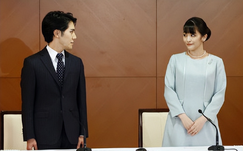 全员比惨,只有她是大女主?