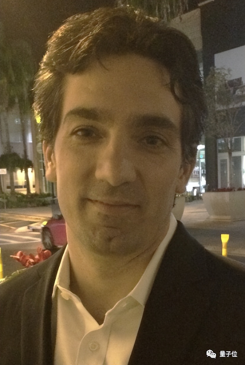 马斯克宣布将大脑思想上传云端,马斯克已将大脑上传云端后会怎样