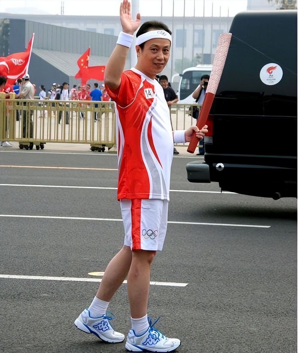 罗京封神播放什么新闻,罗京一战封神12页稿子是什么内容