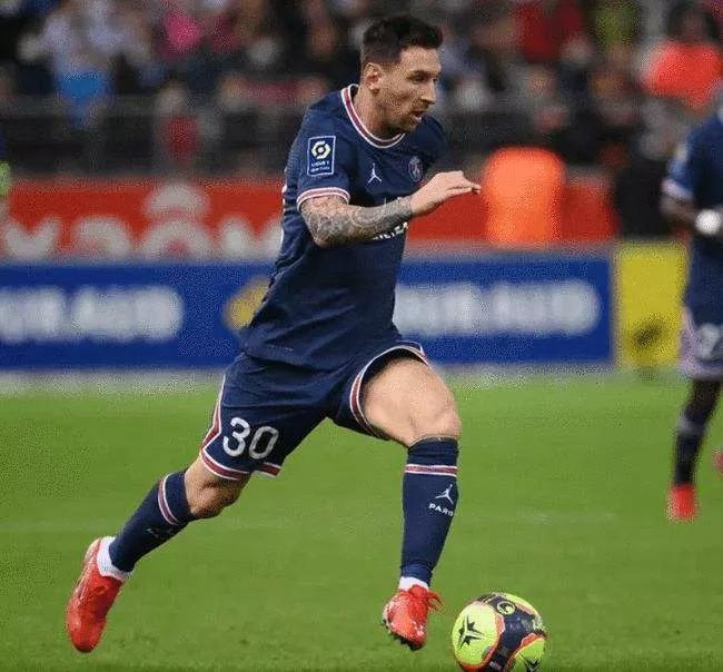 球王马拉多纳和梅西,梅西为啥叫智利球王