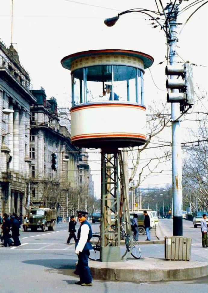 日军日记：*安妇慰**不服从管教，我很愤怒，用*刀刺**插入她的*体下**