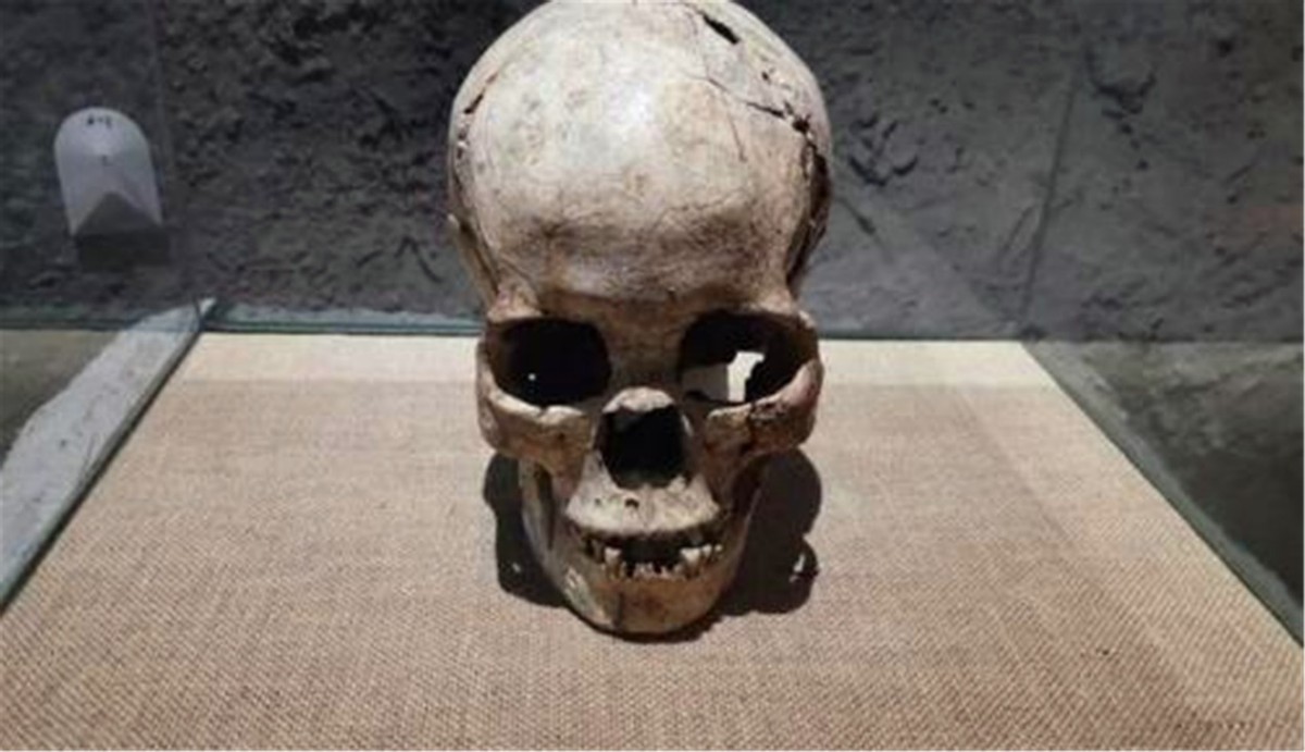 2004年吉林寺庙挖出无名头骨，惊动中央：是失踪62年的抗*总联**司令