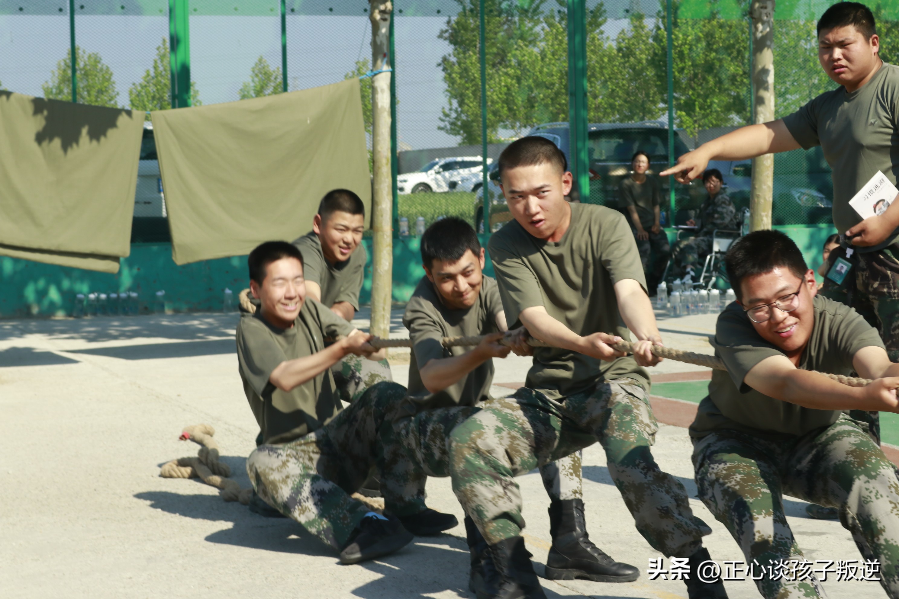 父母如何巧妙教育叛逆期初中生,父母如何教育叛逆期孩子视频