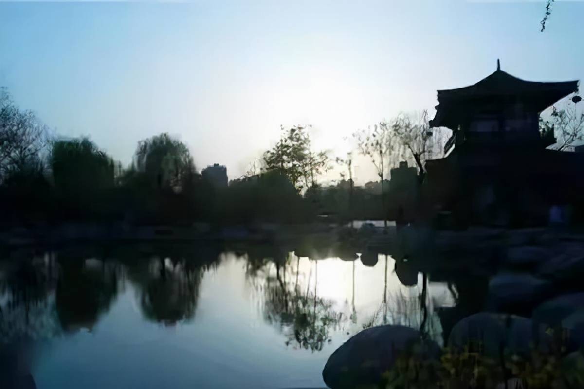 李商隐10首经典诗词作品集,李商隐最有名的20首诗及解释