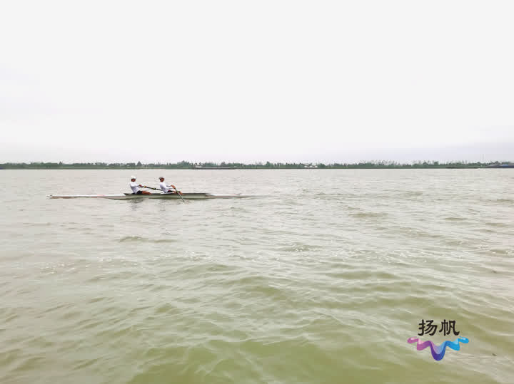 扬州生态科技新城：各支赛艇队逐浪太平河备战亚运会省运会