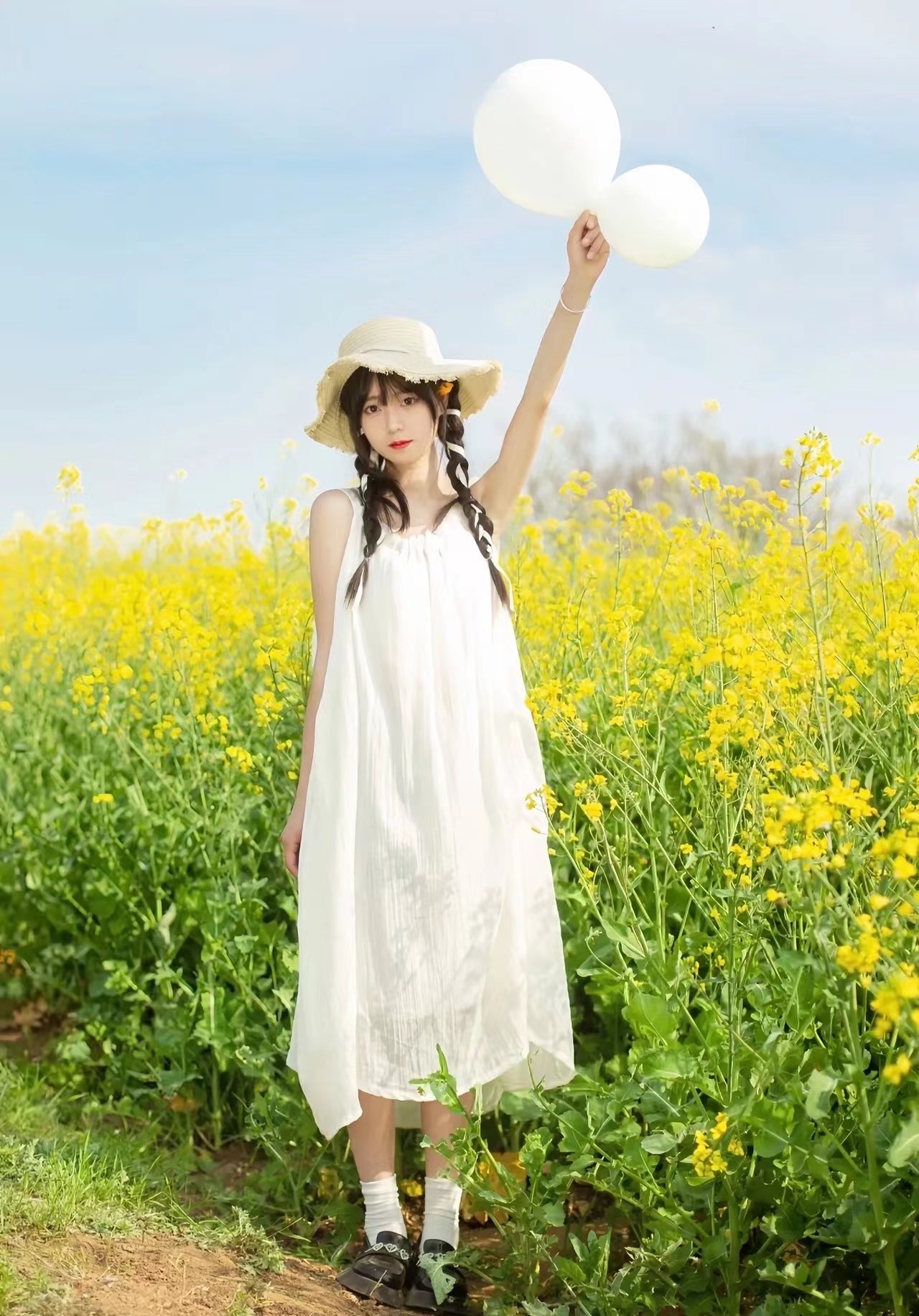 怎么拍照显瘦又有高级感姿势,拍照姿势不重样美出高级感