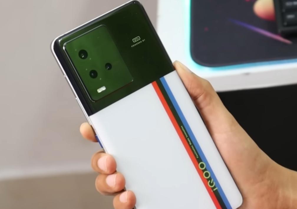 跳水最严重的几款旗舰手机,三款大跳水的旗舰手机