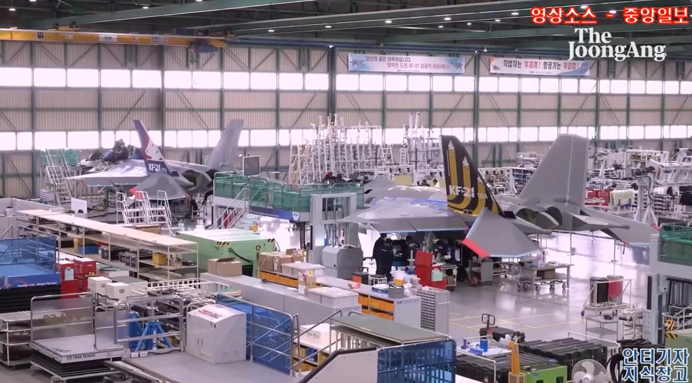 国外评价kf21战斗机4代机,kf21第三架原型机
