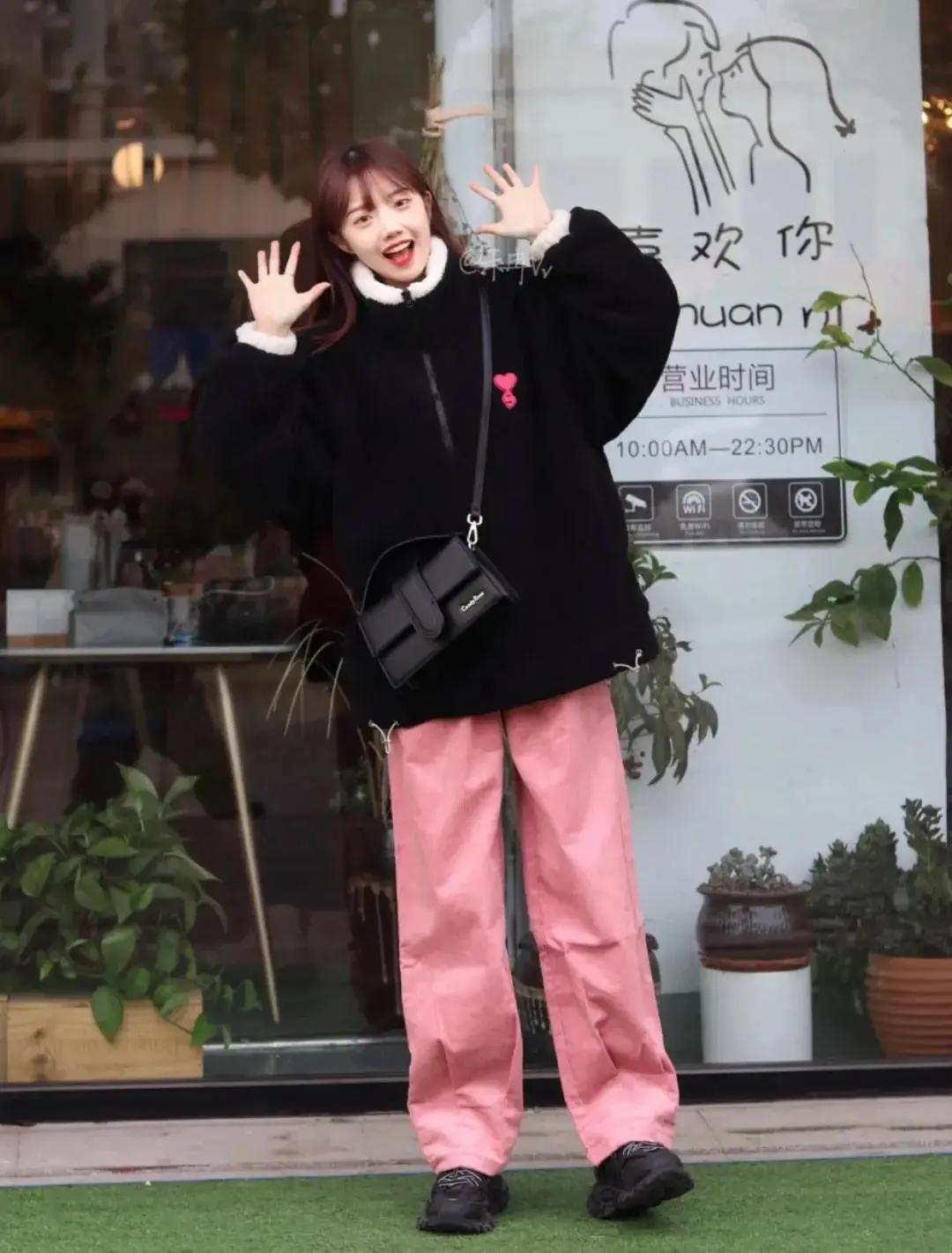 冬季40多岁应该穿怎样的鞋子,40岁女士冬天穿什么鞋子时尚