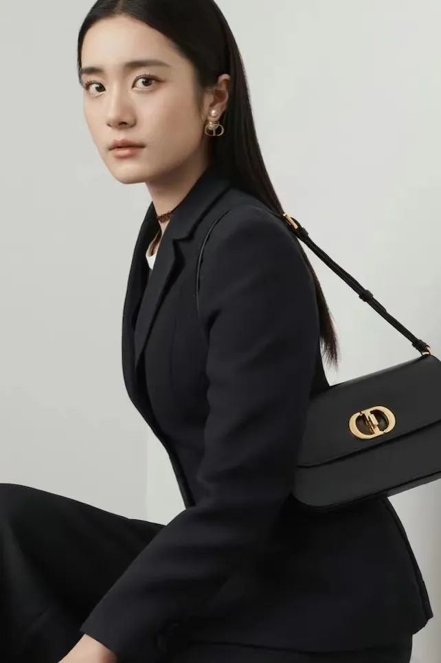 夏季腋下包推荐小众高级感百搭,腋下包推荐小众高级款法式腋下包