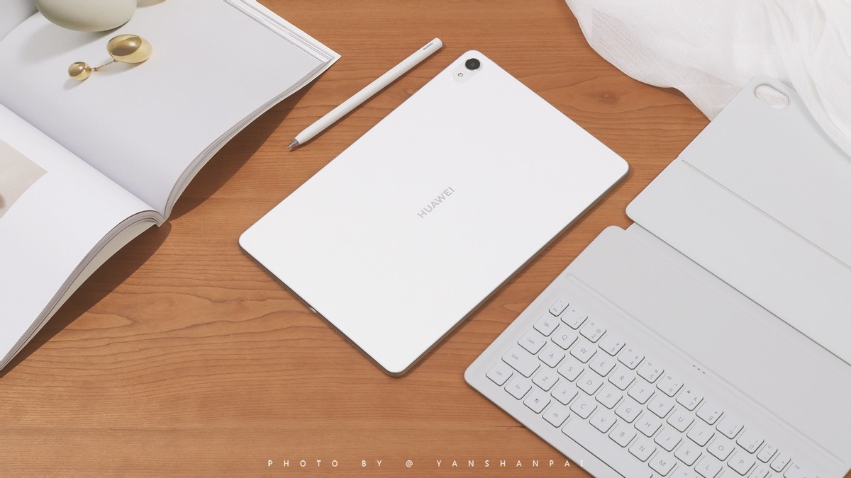 华为平板matepadair对比苹果 (华为平板matepad 2019评测)