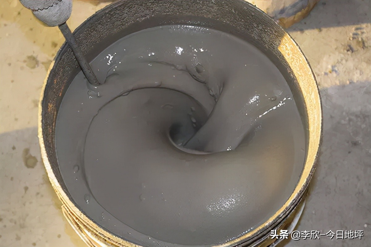 自流平做后地面空鼓开裂怎么处理,自流平局部开裂空鼓还能铺地板吗