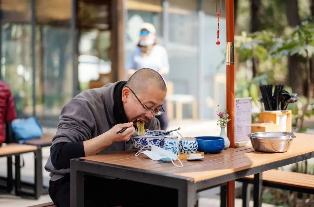 南京年轻人：改吃斋了