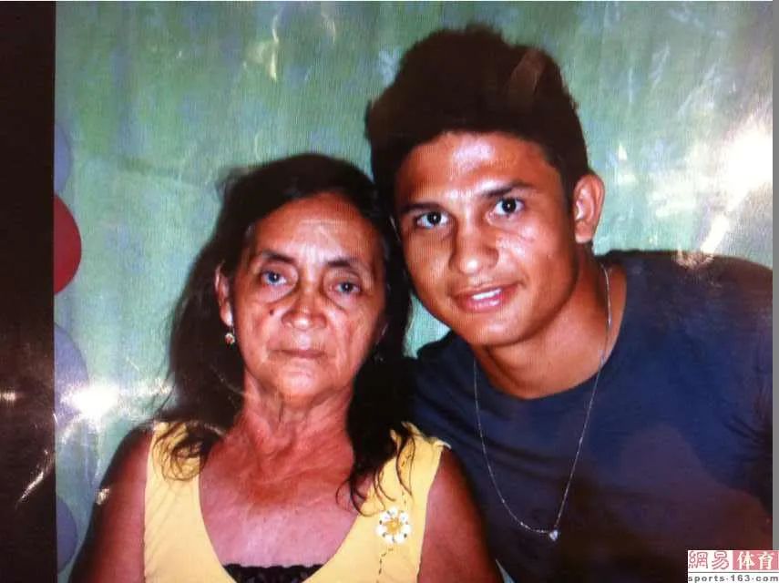 艾克森中超最新消息,艾克森中超射手王亚冠