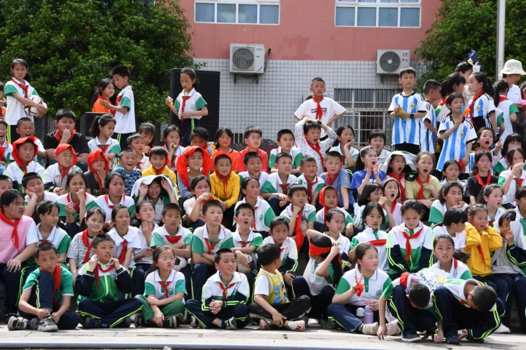 余庆县第一小学,余庆县一年级小学生
