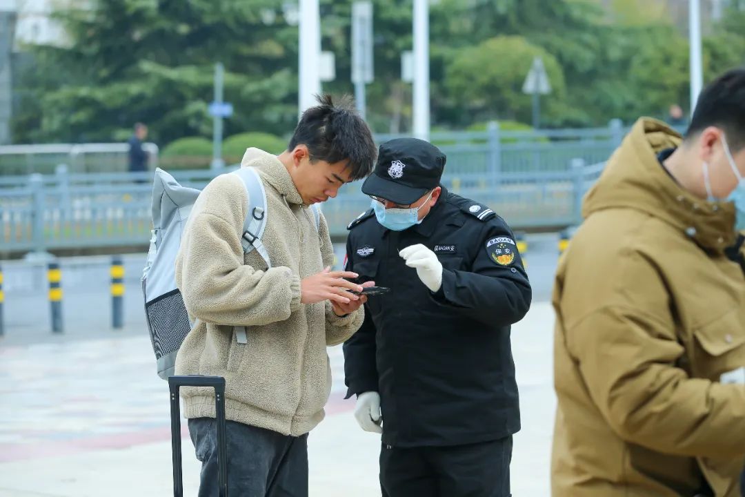 真暖：开学了，“妈妈牌”行李箱，年度最爱…