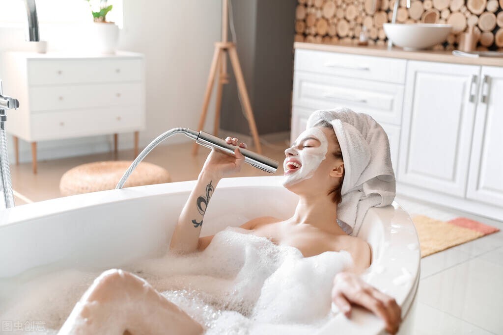 如何学唱歌变声技巧视频教程,如何学唱歌不跑调快速技巧