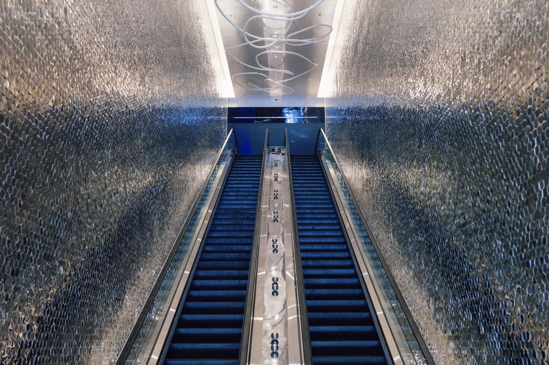 这世界是个巨大的游乐场,这世界就是巨大的游乐场