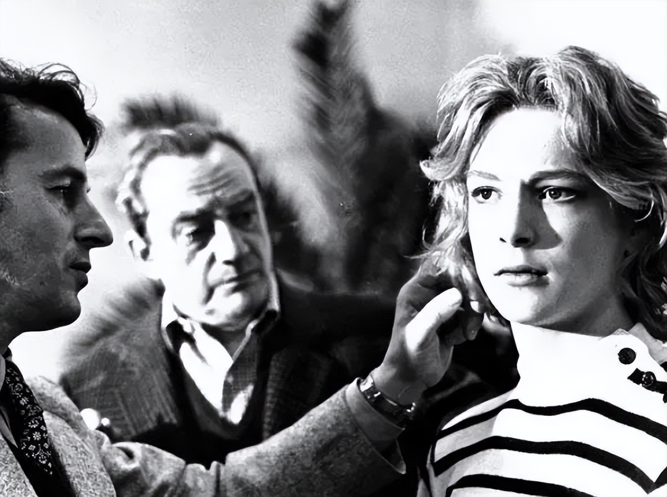 “世界第一美少年”，15岁被谣传死亡，美是原罪？今67岁白发飘飘