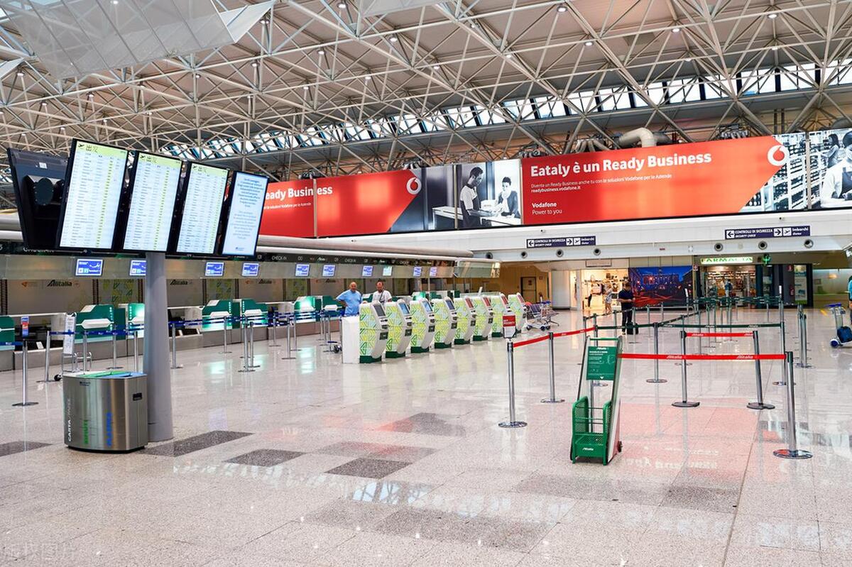 车辆过户费是卖方掏还是买方掏,法律规定过户费一般谁承担