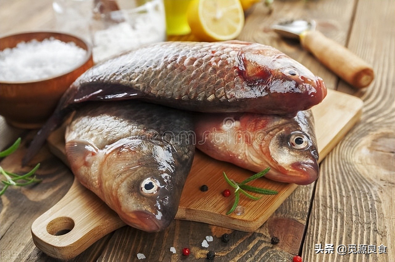 买鲫鱼竿好还是买综合竿,买鲫鱼大的好还是小的好