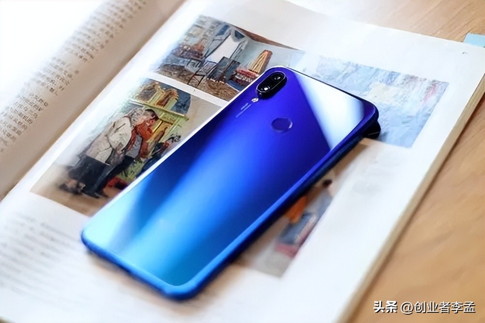 红米手机为什么性能好但这么便宜,红米手机有哪些竞争对手