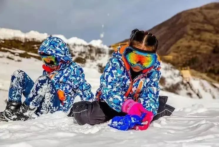 离乐山最近的滑雪场,乐山滑雪温泉