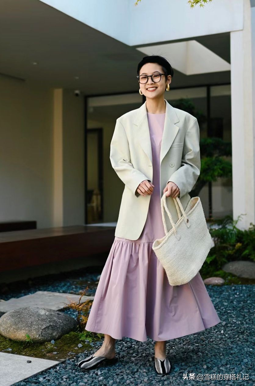 初春穿这4双鞋子经典又时髦,什么鞋子百搭又舒服又耐穿