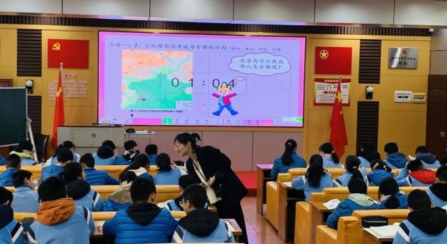 同台竞技大赛,同台竞技展风采的下一句