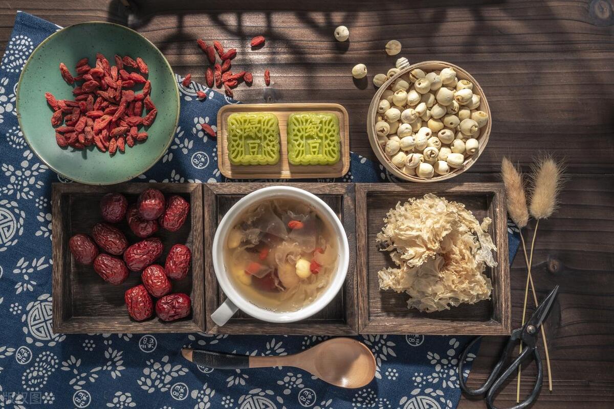 秋冬干燥上火吃什么降火,夏天上火吃什么降火效果最好