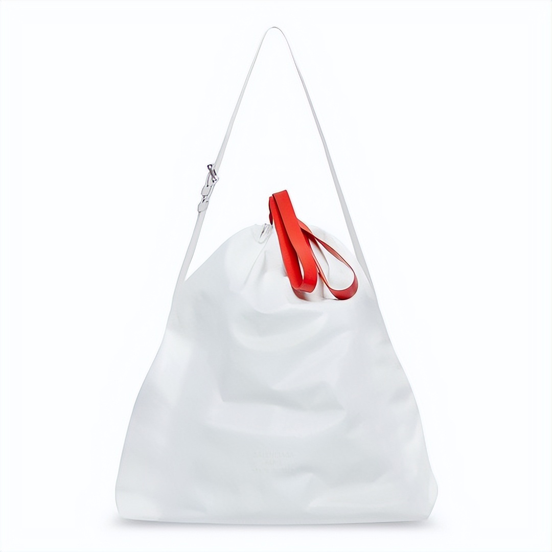 2022年年度最佳包包,2022年最流行的最简约手提包