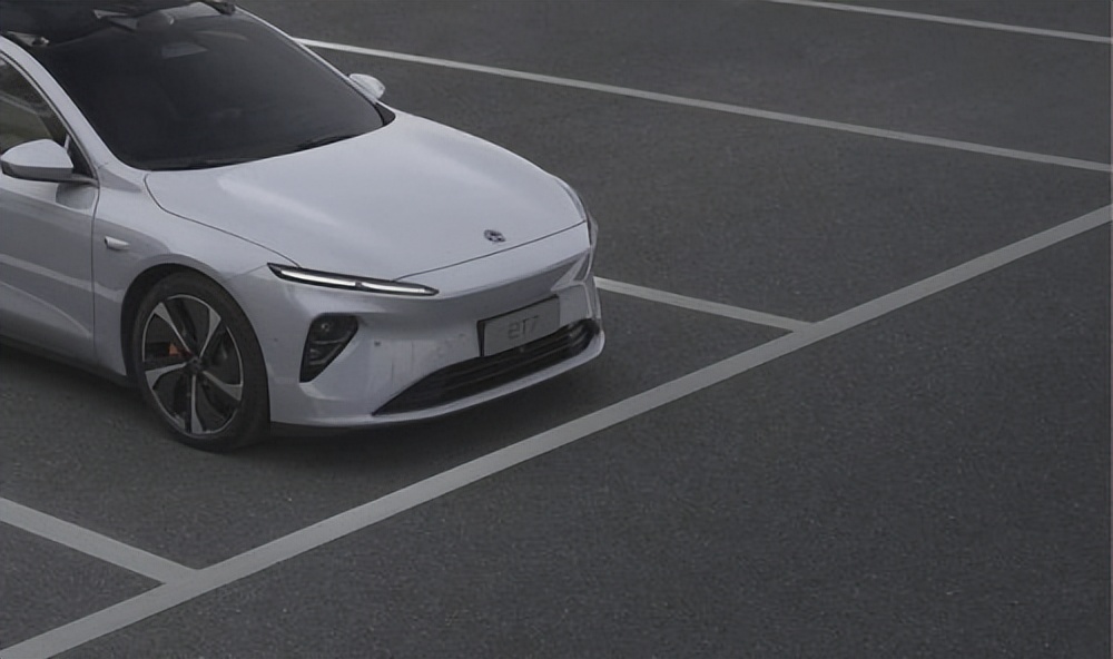 蔚来欧洲五星,蔚来在欧洲四国开启et7交付