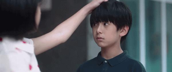 张子枫雷佳音面试,雷佳音张子枫天才基本法男明星