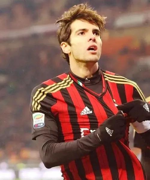 卡卡曾经的足坛第一人,卡卡米兰巅峰时期