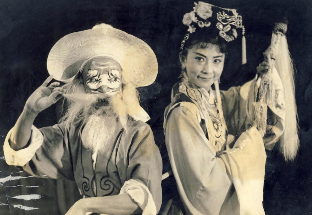 自称“野路子”出身，他却拍出口碑异常火爆的神片