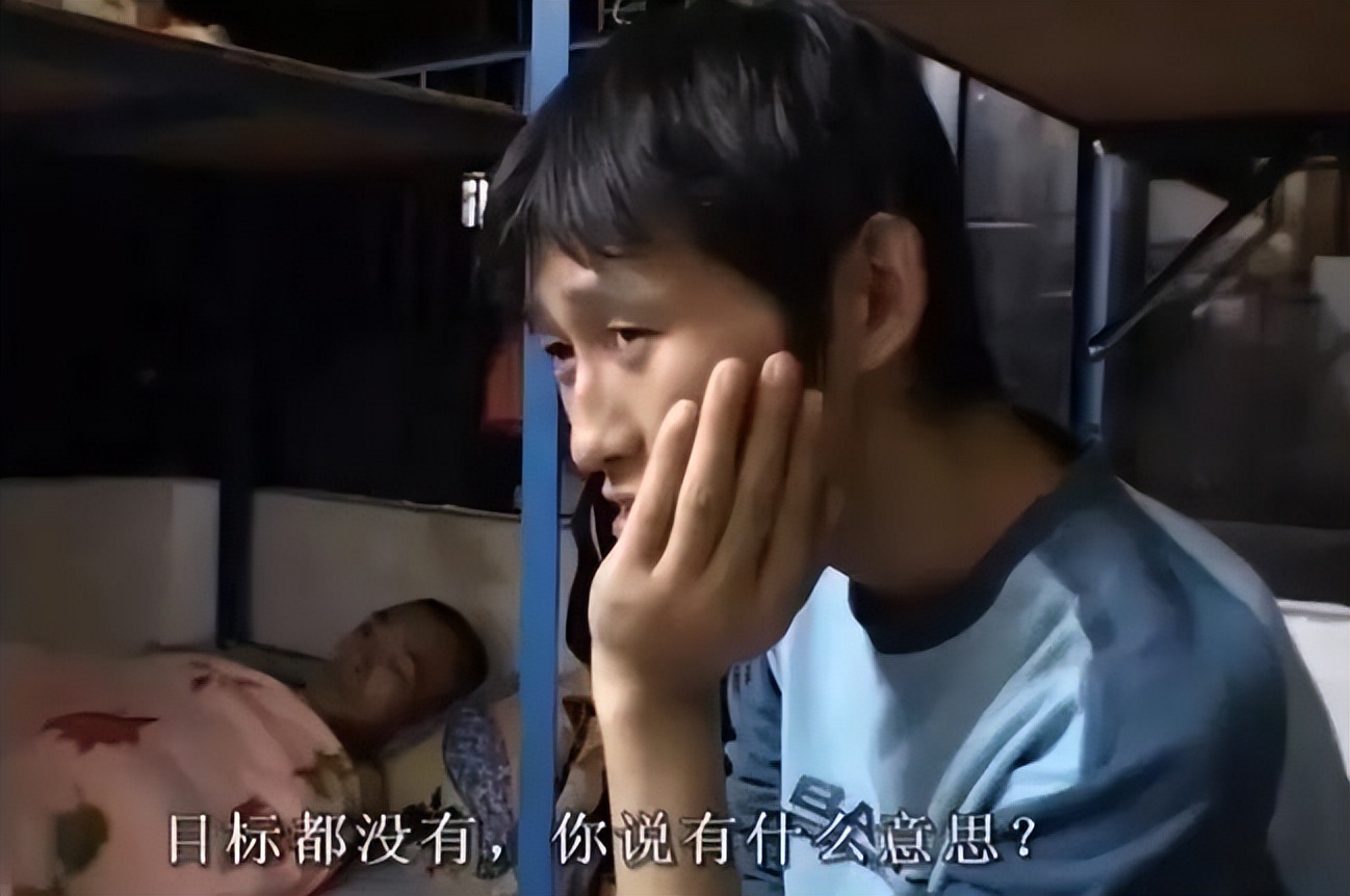 被*品毒**毁掉的人生，带你走进瘾君子的真实生活，看得人心惊肉跳