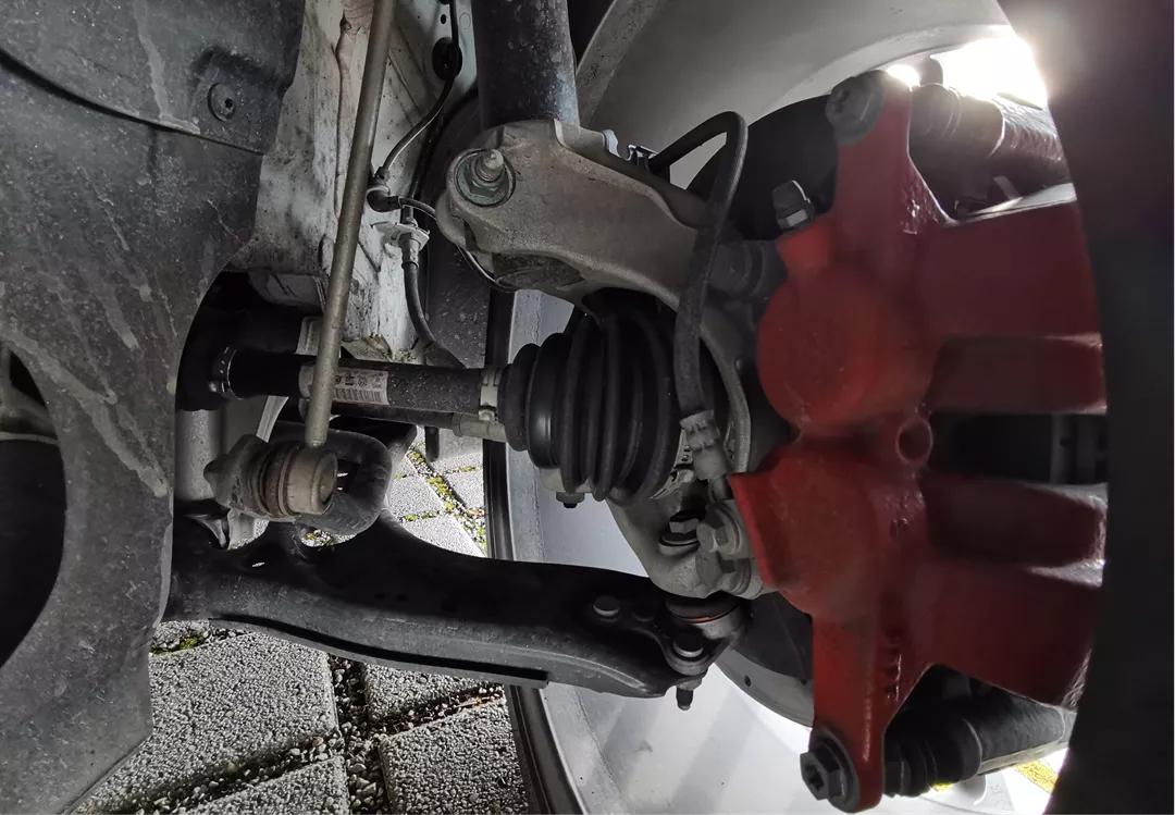 高尔夫8gti白色沉浸式体验,高尔夫8代gticlubsport