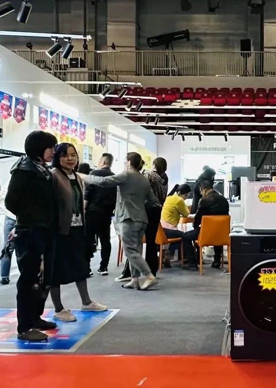 腕表价格为什么大跳水 (黄金价格大跳水)