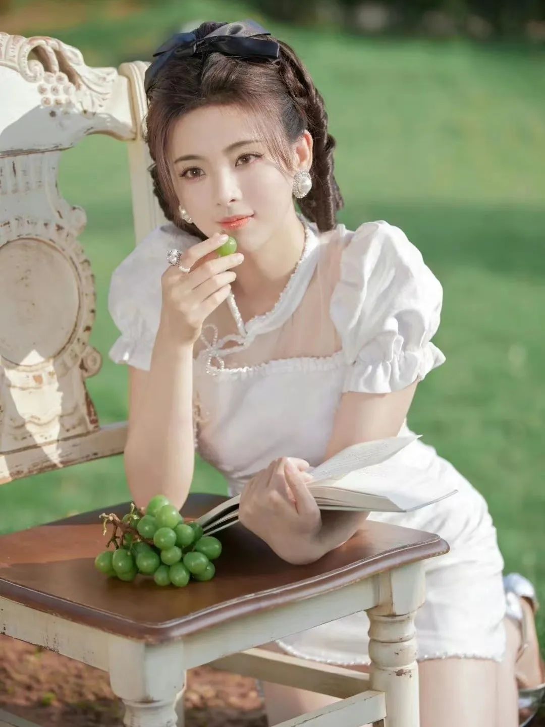 欧阳娜娜、杨超越争着蹭热度的新顶流，原来长这样