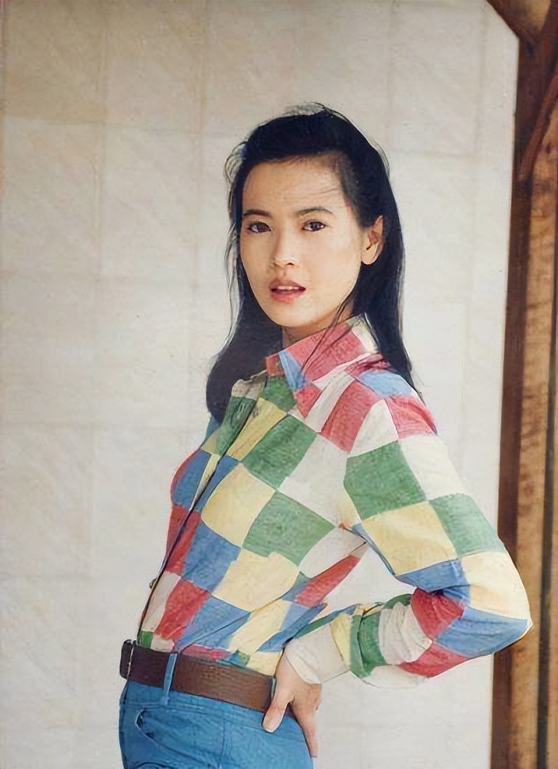 蓝洁瑛为什么落在五台山 (为什么蓝洁瑛有艳绝五台山)