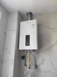 燃气热水器燃气波纹管用几分,燃气热水器进出水管接头是几分管