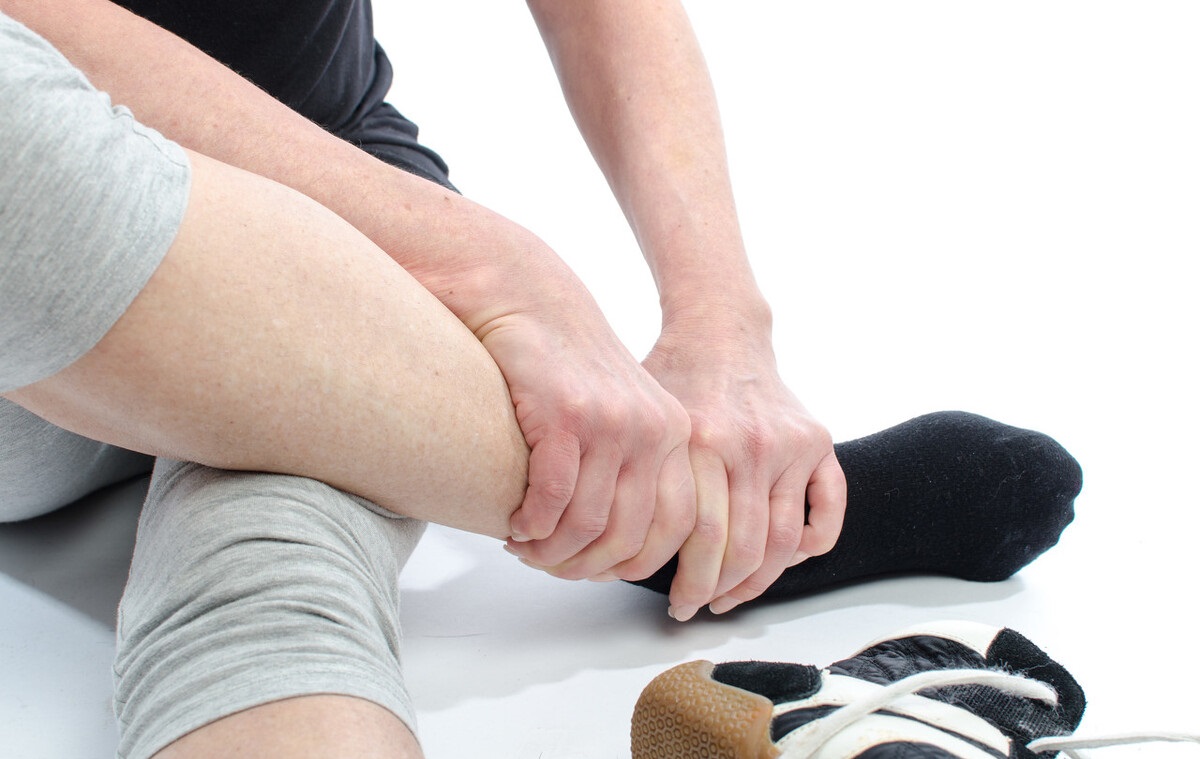 不同位置的脚疼,脚疼痛部位与疾病的关系图