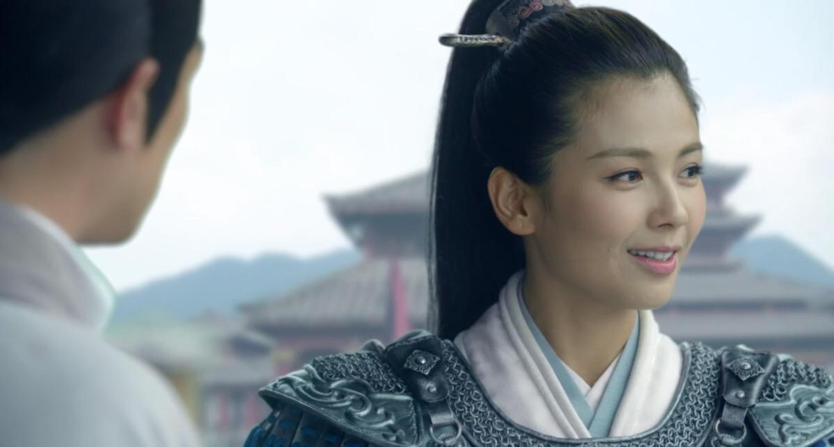 明星做烤瓷牙变凸嘴,明星烤瓷牙凸嘴