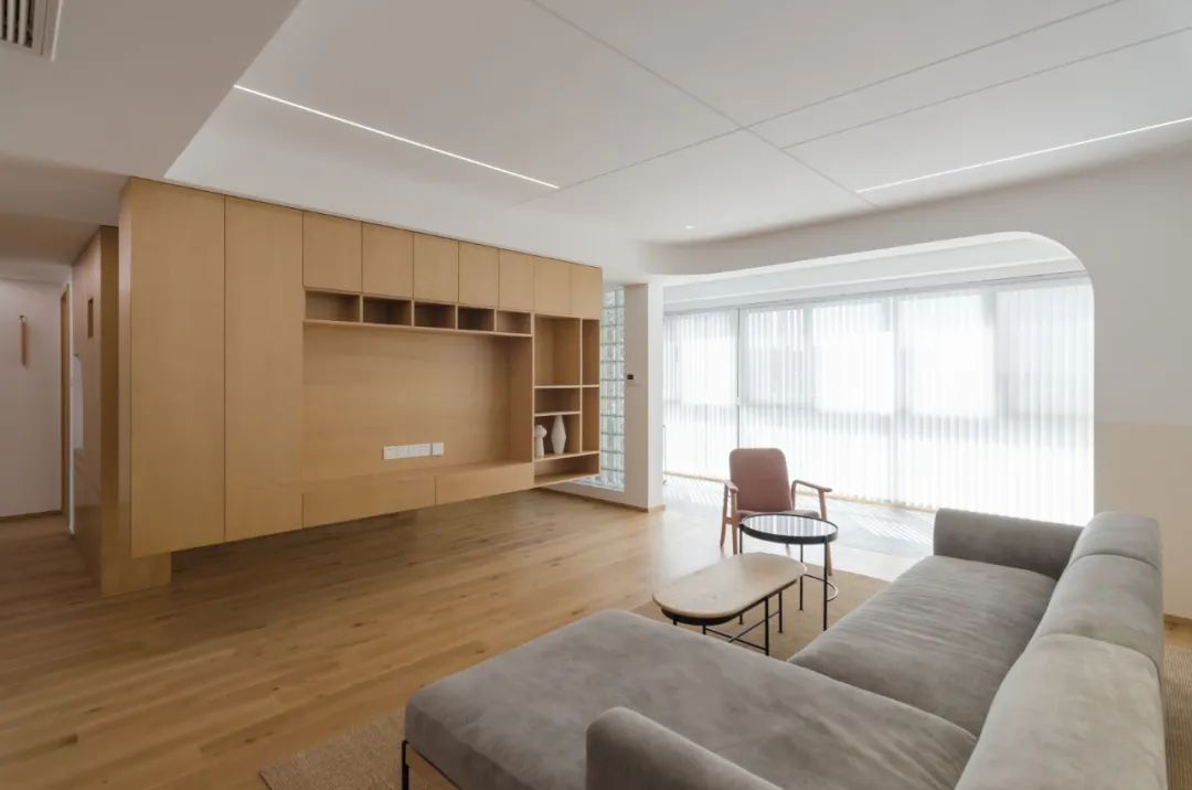 为什么不建议做悬浮电视墙,电视墙实用性高的设计