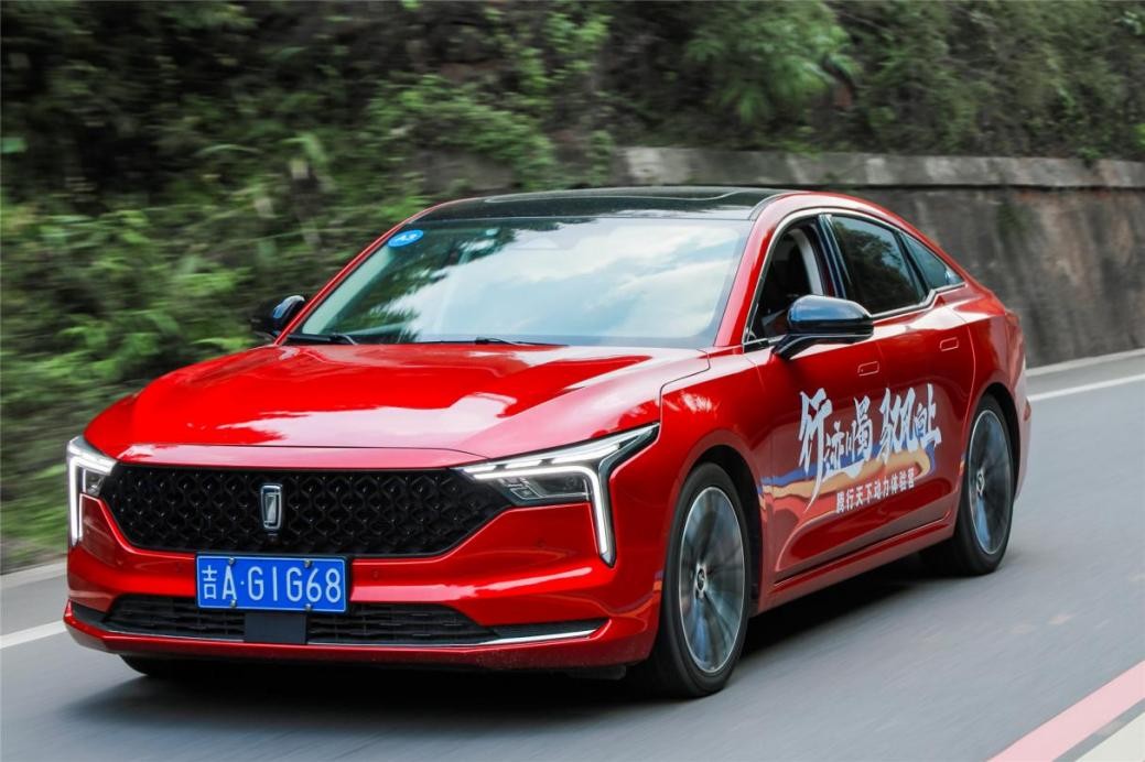 五万左右能买到什么年份的奔腾b70,年轻人的第一辆b级车奔腾b70