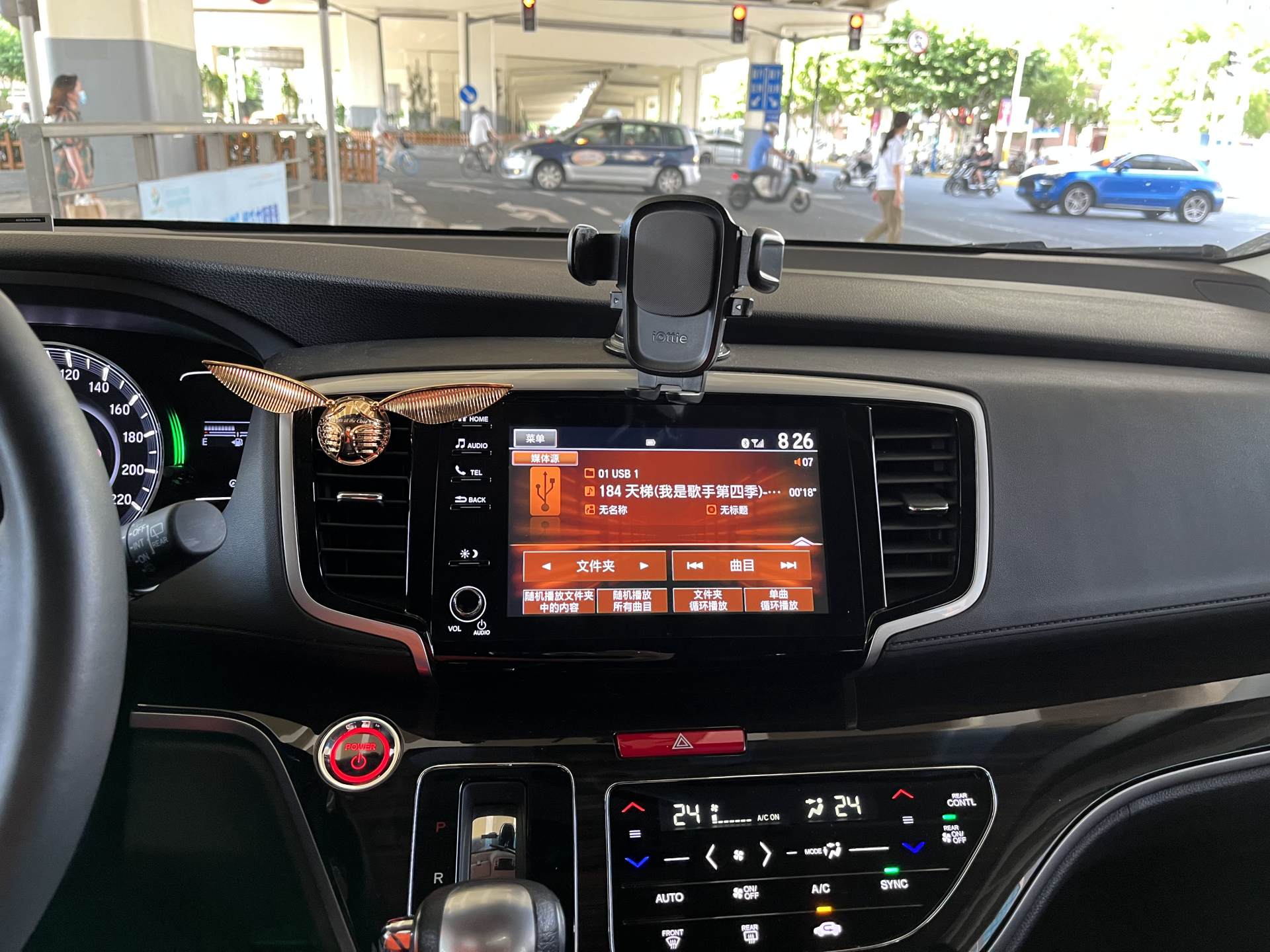 上海年入100万中年大叔,年入十万的中年男人